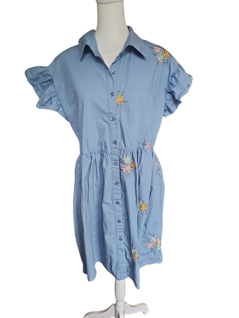 Cottagecore Feminine Lt Blue Button-Front Floral Embroidered Midi Dress Small